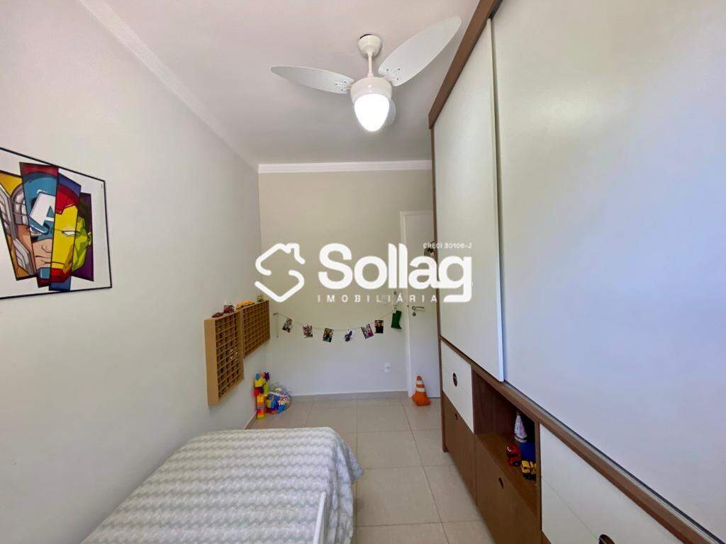 Casa em condomínio à venda no Pinheirinho: