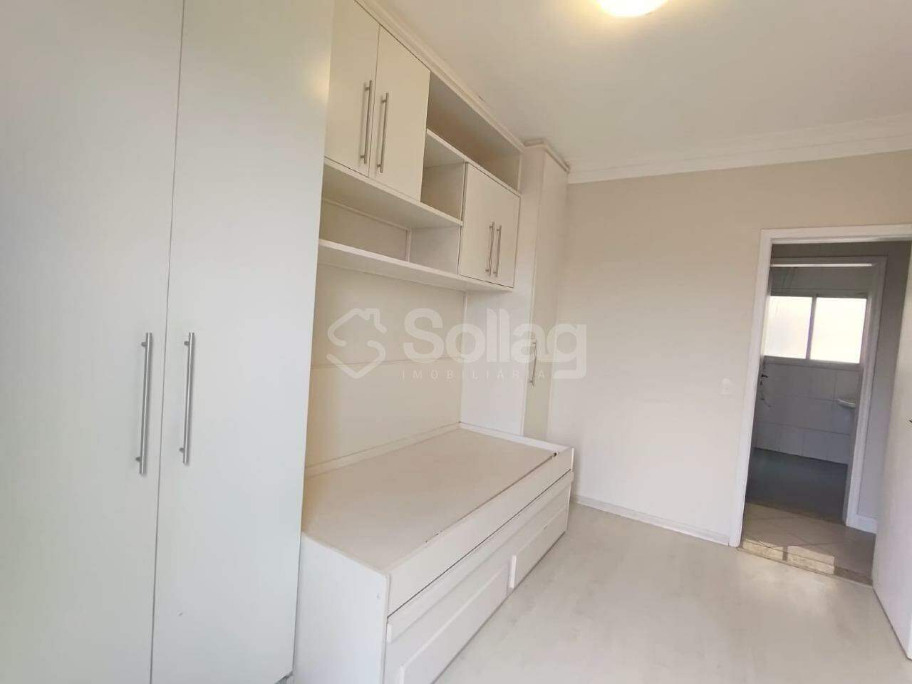 Apartamento para aluguel no Edifício Roma: 