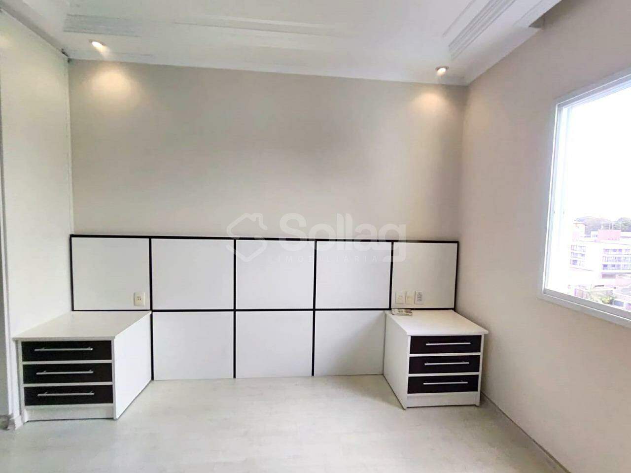 Apartamento para aluguel no Edifício Roma: 