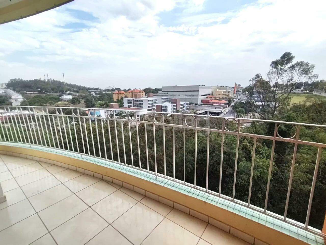 Apartamento para aluguel no Edifício Roma: