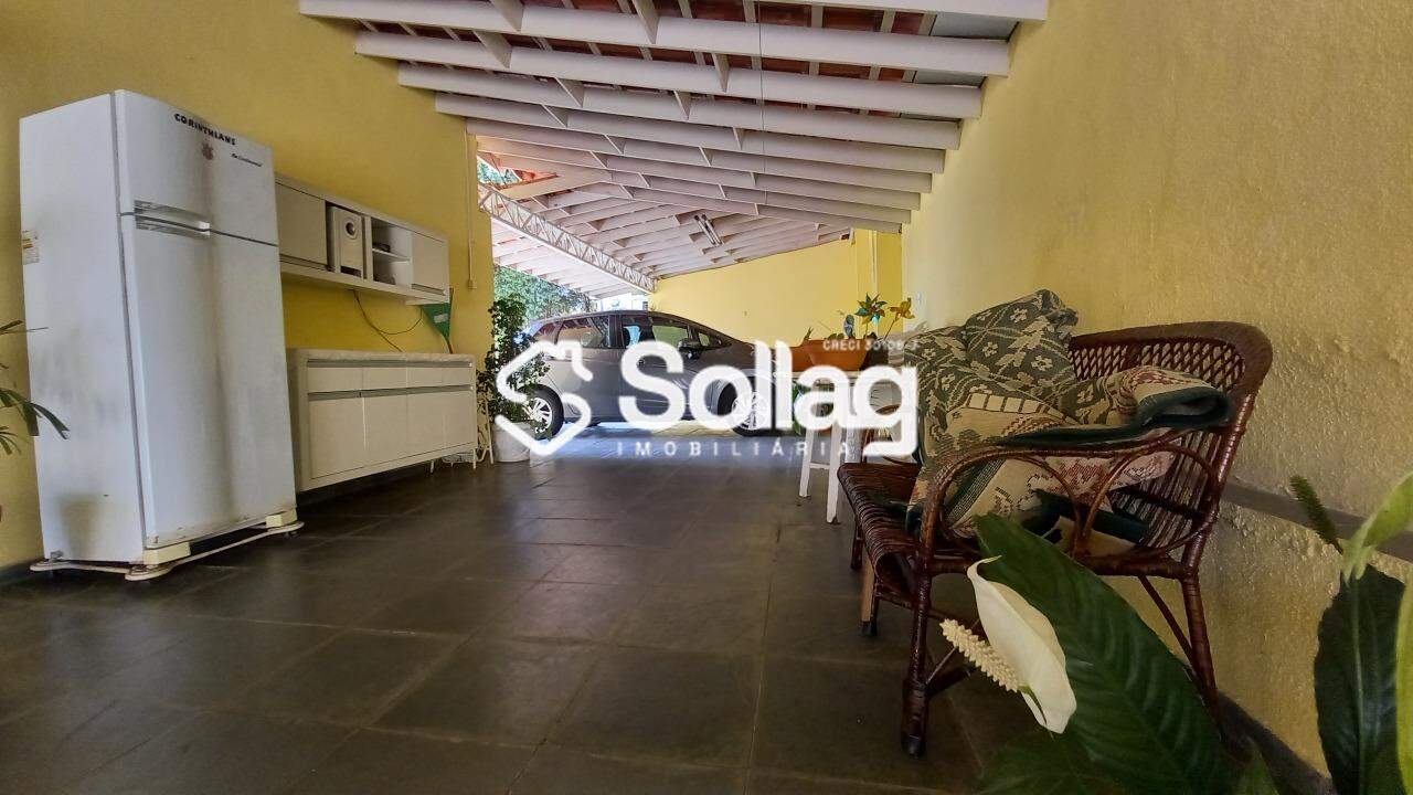 Casa em condomínio à venda no Condomínio Recanto Florido: 