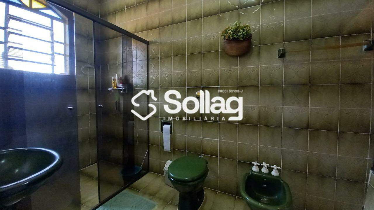 Casa em condomínio à venda no Condomínio Recanto Florido: 