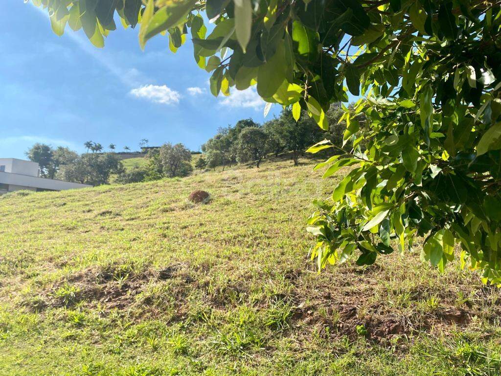 Terreno em condomínio à venda no Condomínio Campo de Toscana: