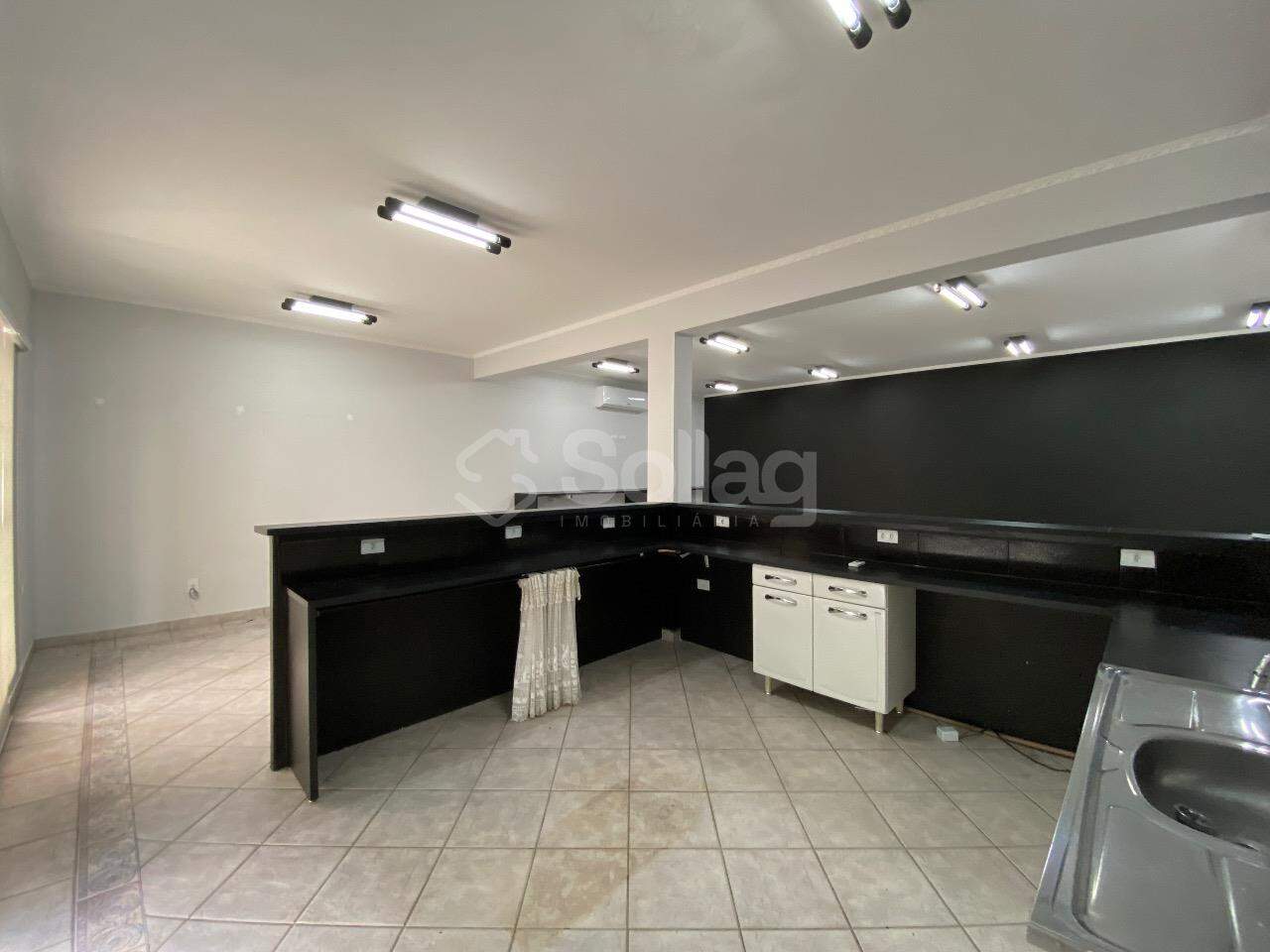 Sala para aluguel no Centro: 