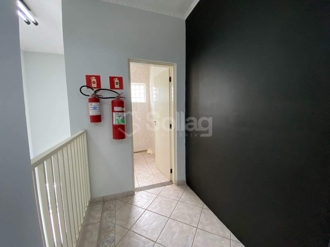 Sala para aluguel no Centro: 