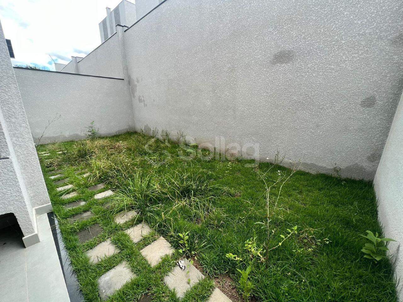 Casa em condomínio para aluguel no São Joaquim: 