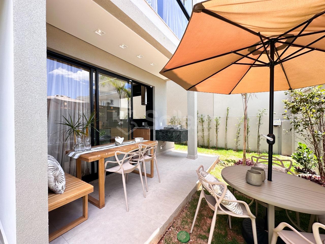 Casa em condomínio à venda no Observatório: 