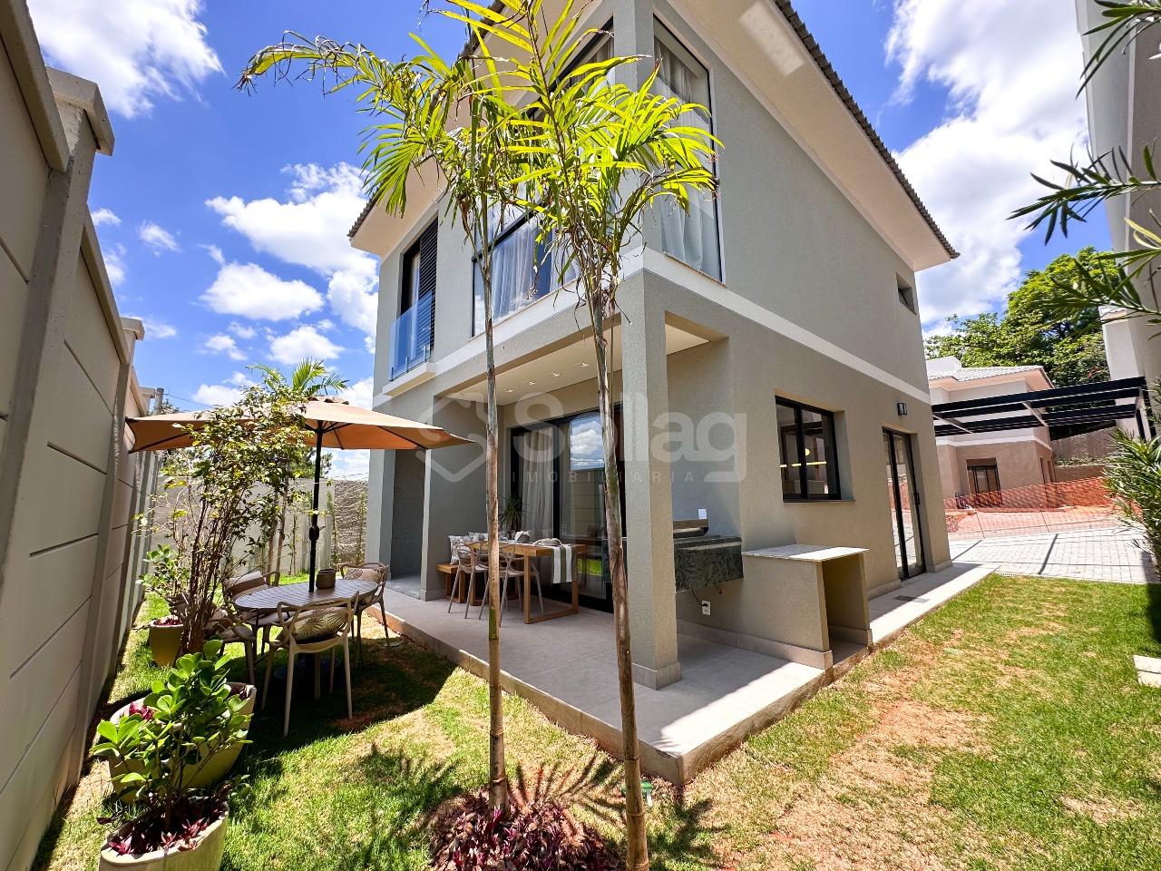 Casa em condomínio à venda no Observatório: 