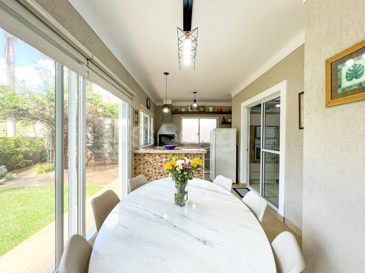 Casa em condomínio à venda no Condomínio Jardim das Palmeiras: 