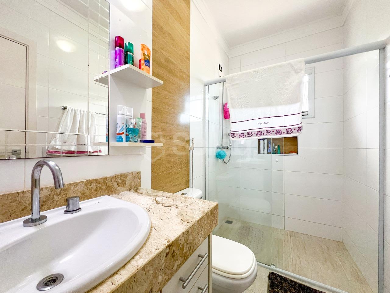 Casa em condomínio à venda no Condomínio Jardim das Palmeiras: 