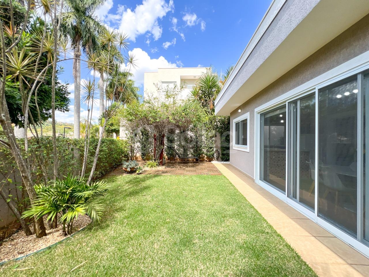 Casa em condomínio à venda no Condomínio Jardim das Palmeiras: 