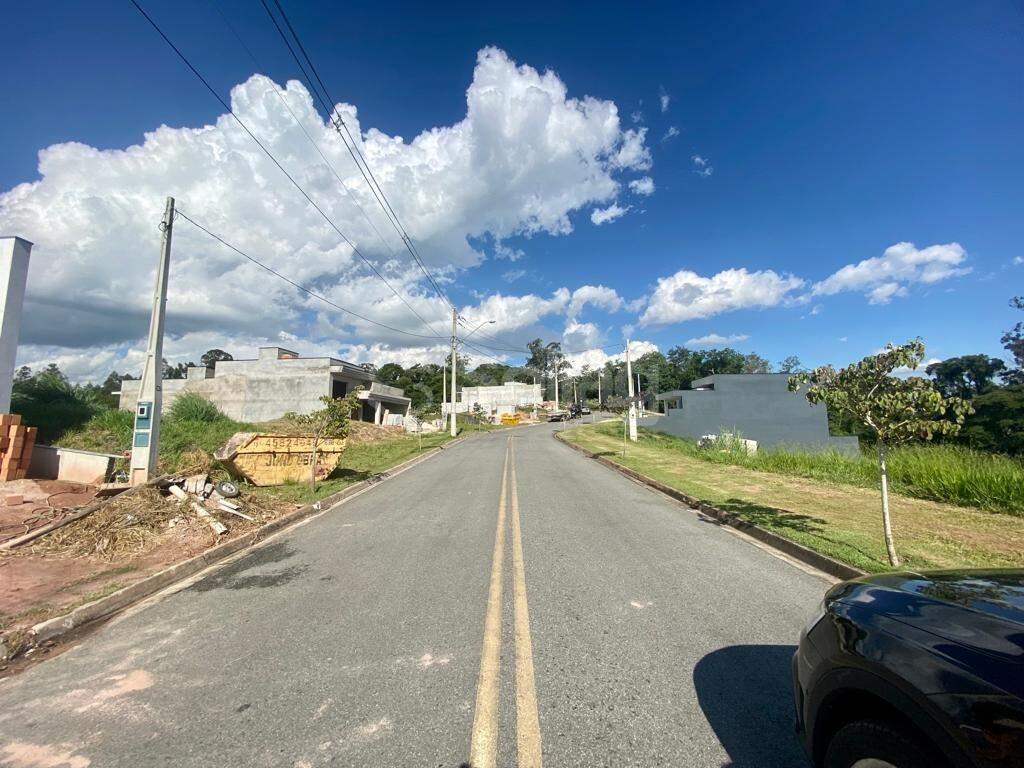 Terreno em condomínio à venda no Residencial Jatobás: 