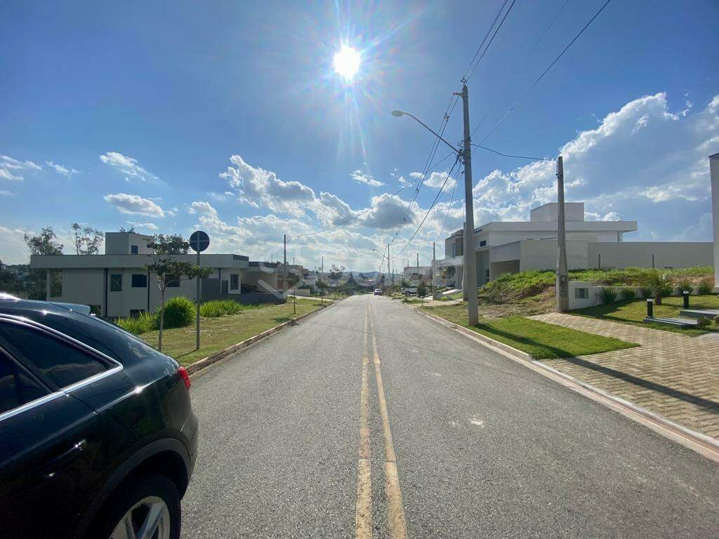 Terreno em condomínio à venda no Residencial Jatobás: 