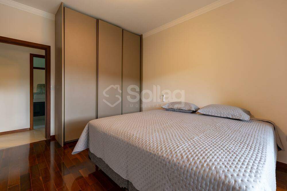 Casa em condomínio à venda no Condomínio Vale da Santa Fé: 