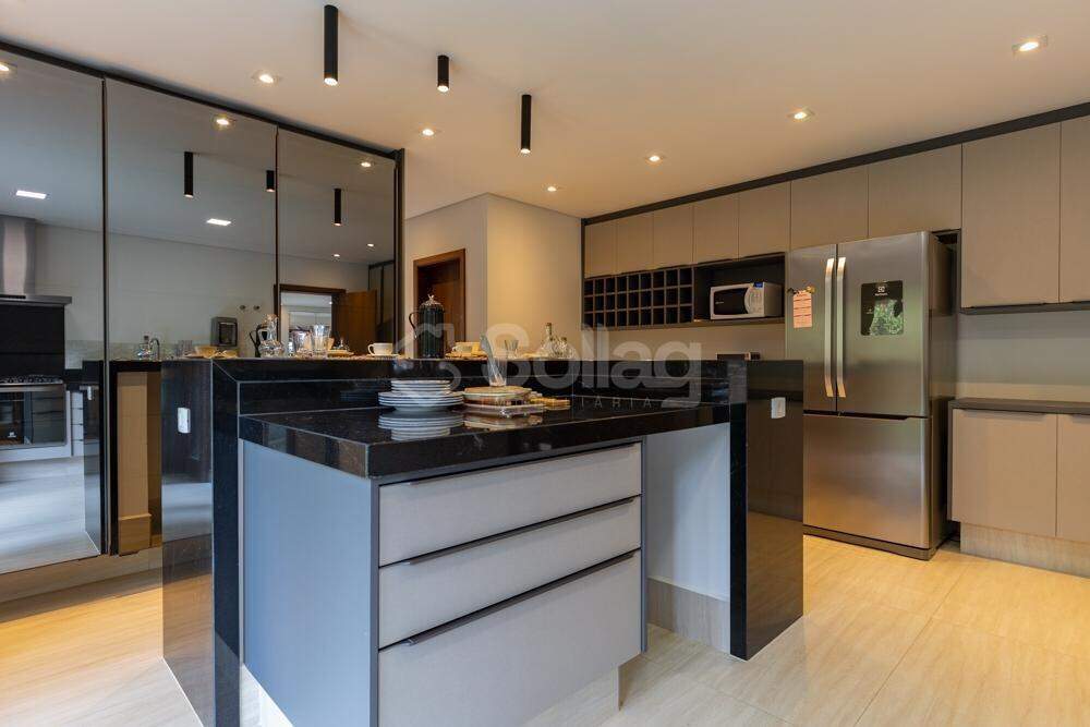 Casa em condomínio à venda no Condomínio Vale da Santa Fé: 