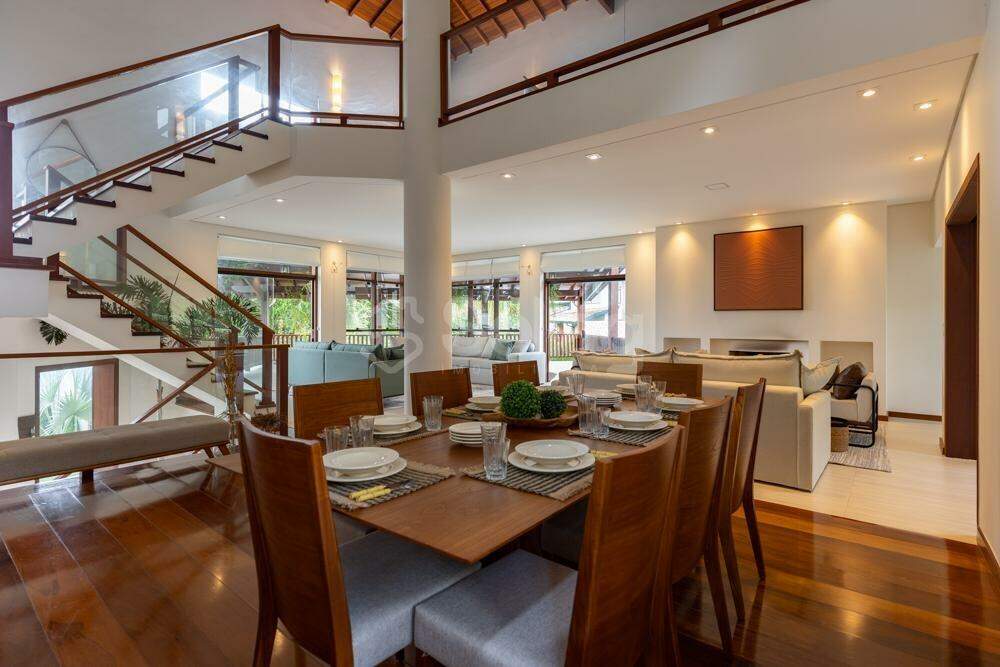 Casa em condomínio à venda no Condomínio Vale da Santa Fé: 