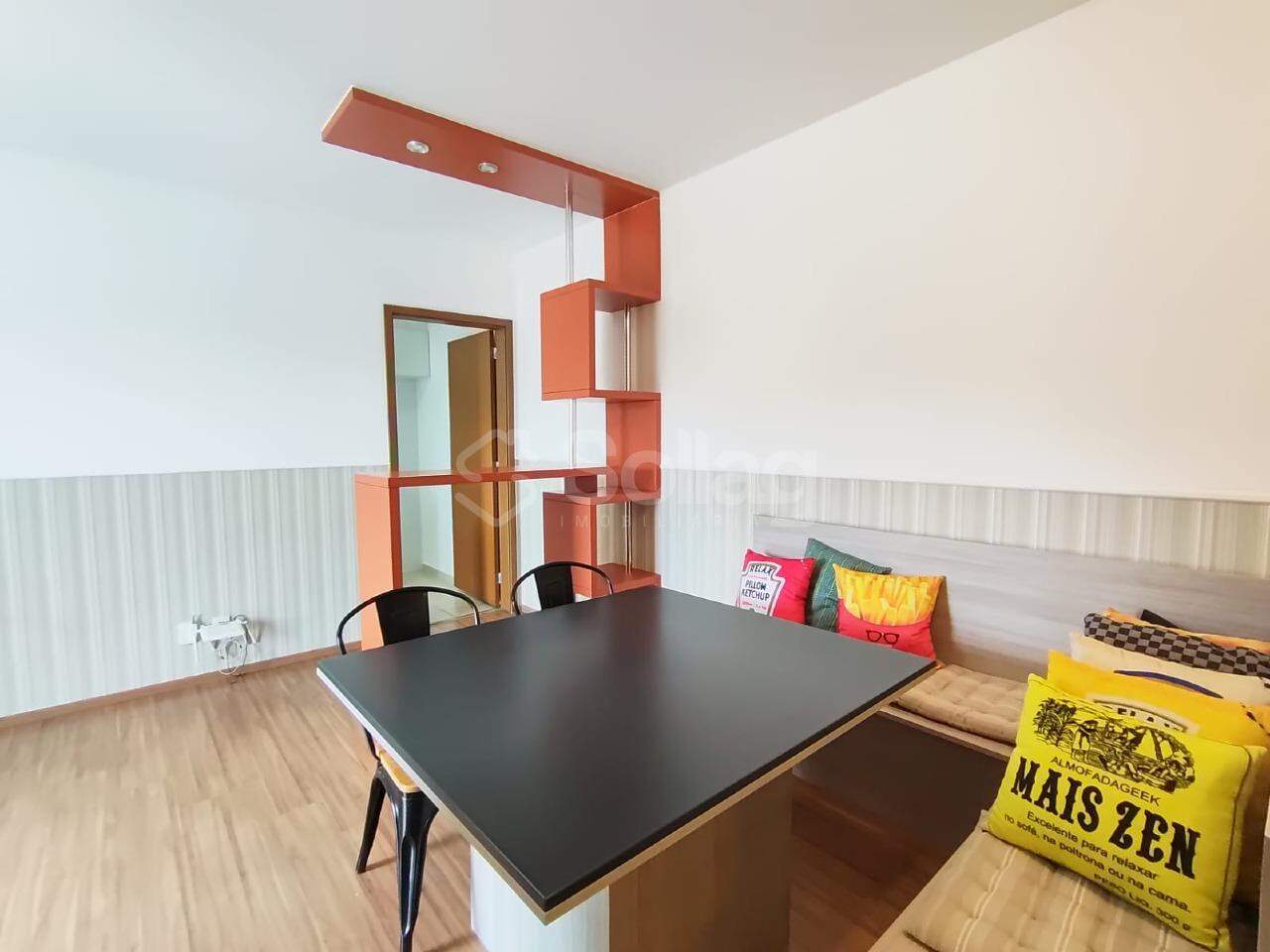 Apartamento para aluguel no Centro: 