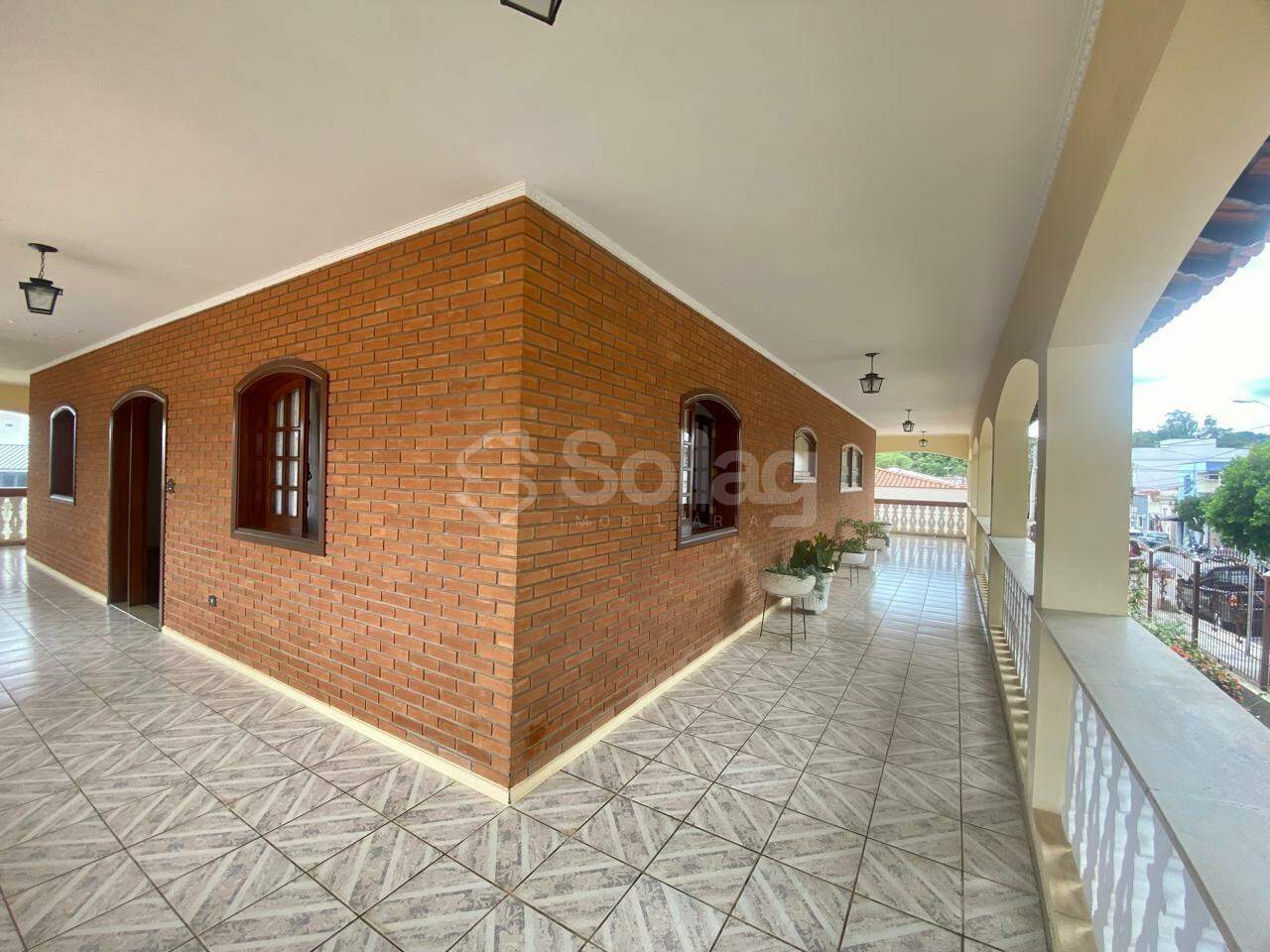 Casa à venda no Centro: 