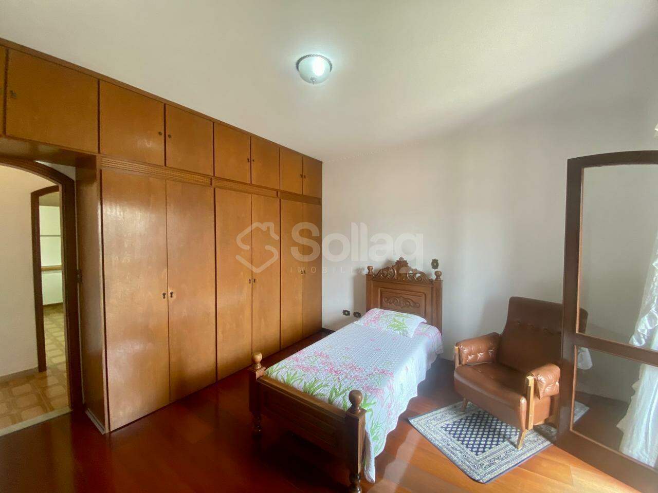Casa à venda no Centro: 