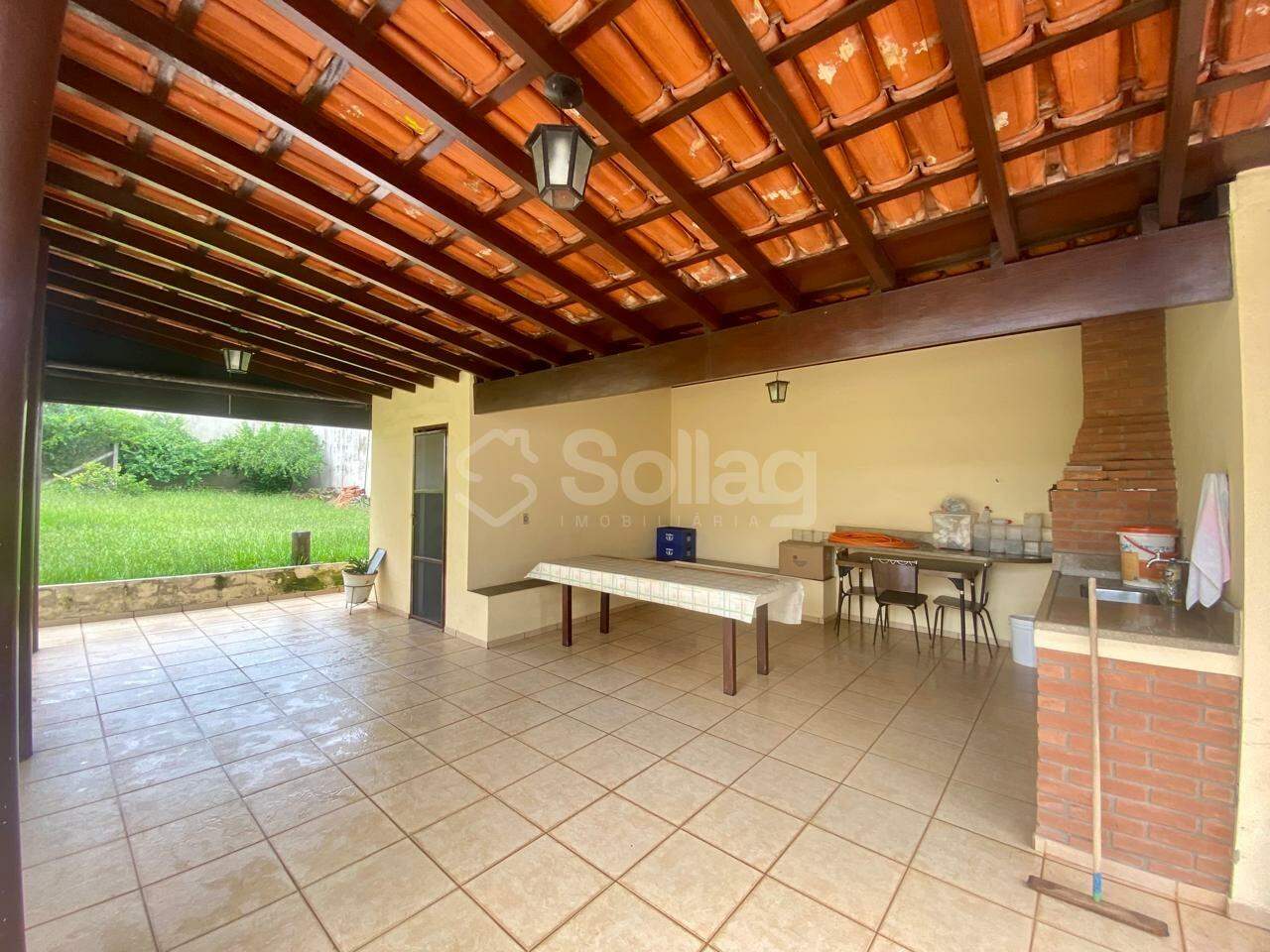 Casa à venda no Centro: 