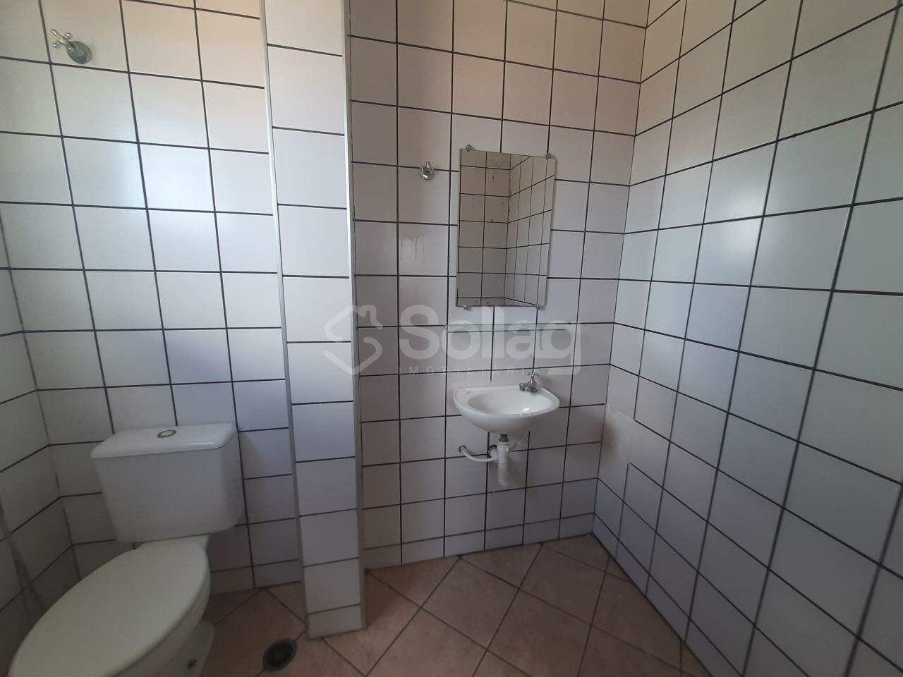 Sala para aluguel no Centro: 