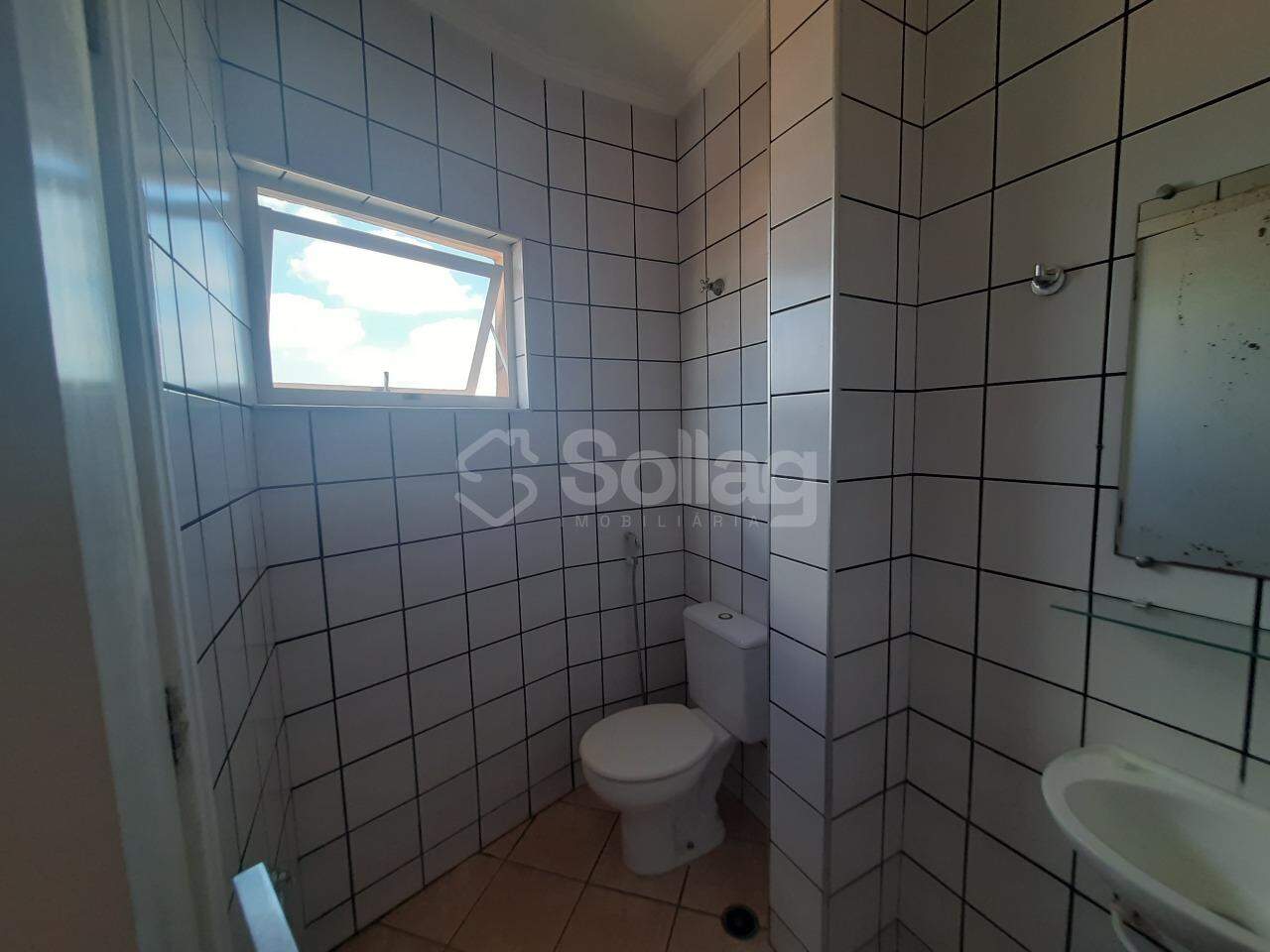 Sala para aluguel no Centro: 