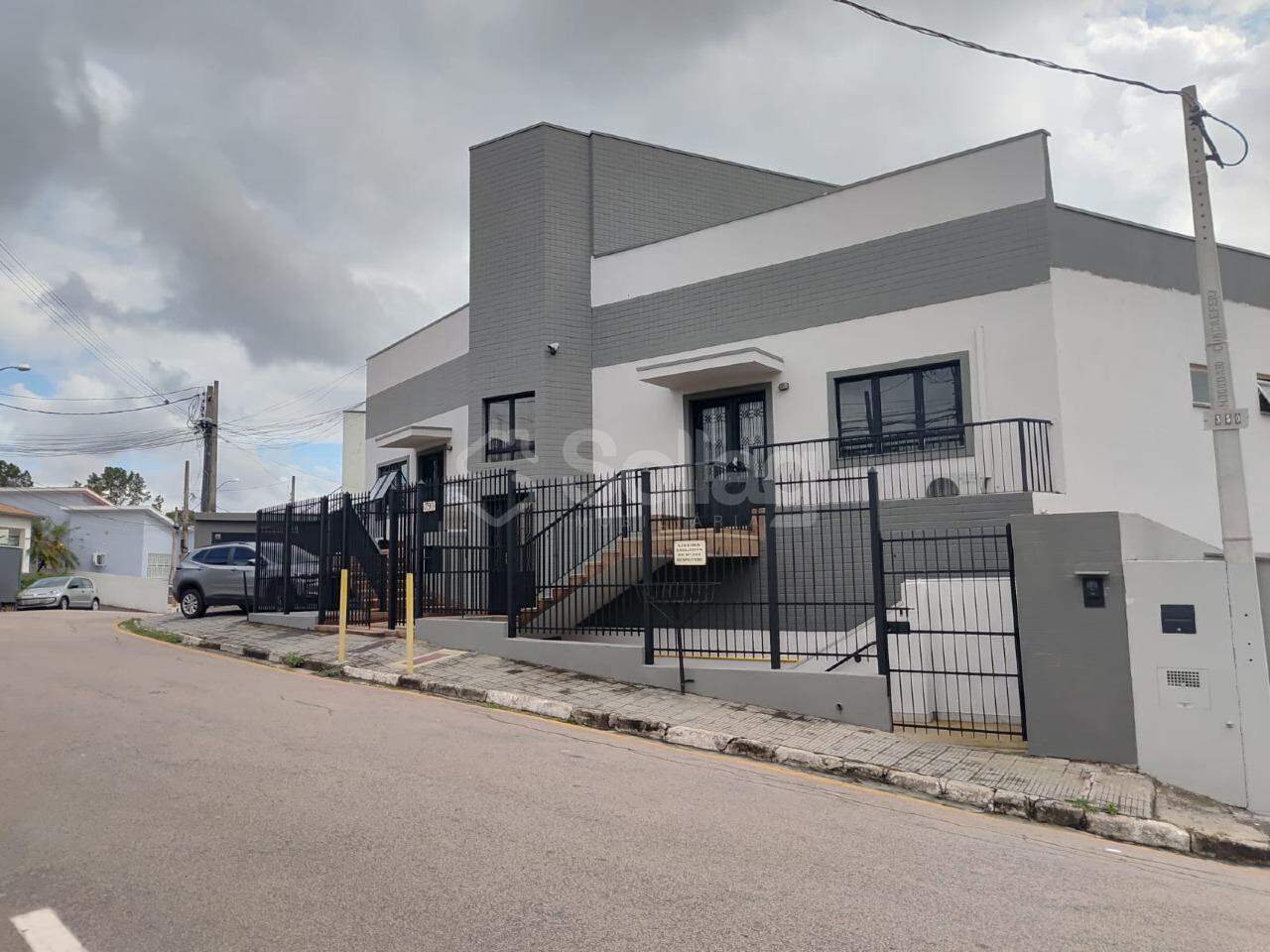 Sala para aluguel no Centro: 