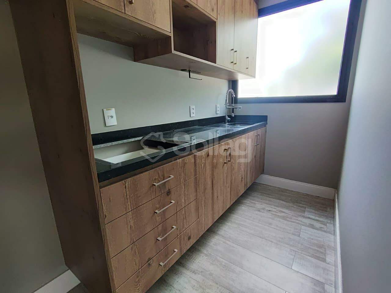 Sala para aluguel no Centro: 