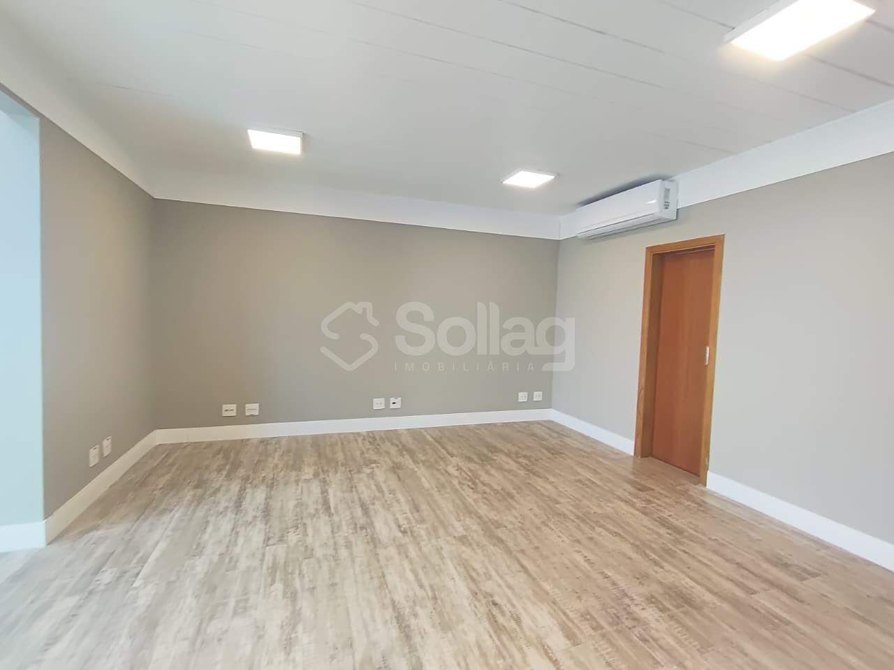 Sala para aluguel no Centro: 