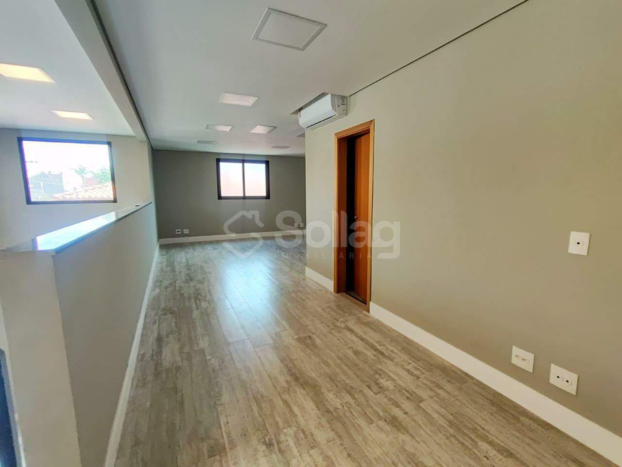 Sala para aluguel no Centro: 