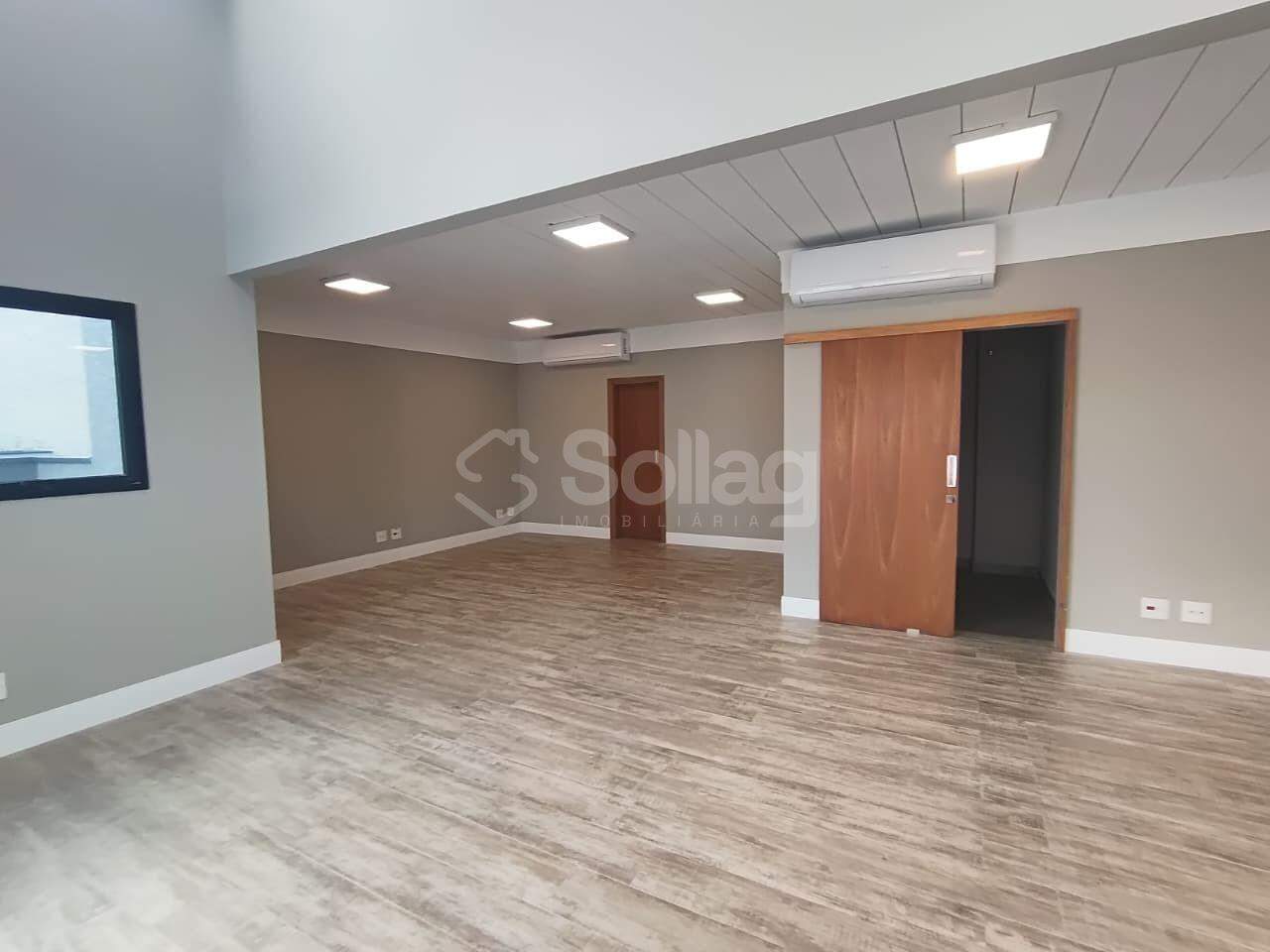 Sala para aluguel no Centro: 