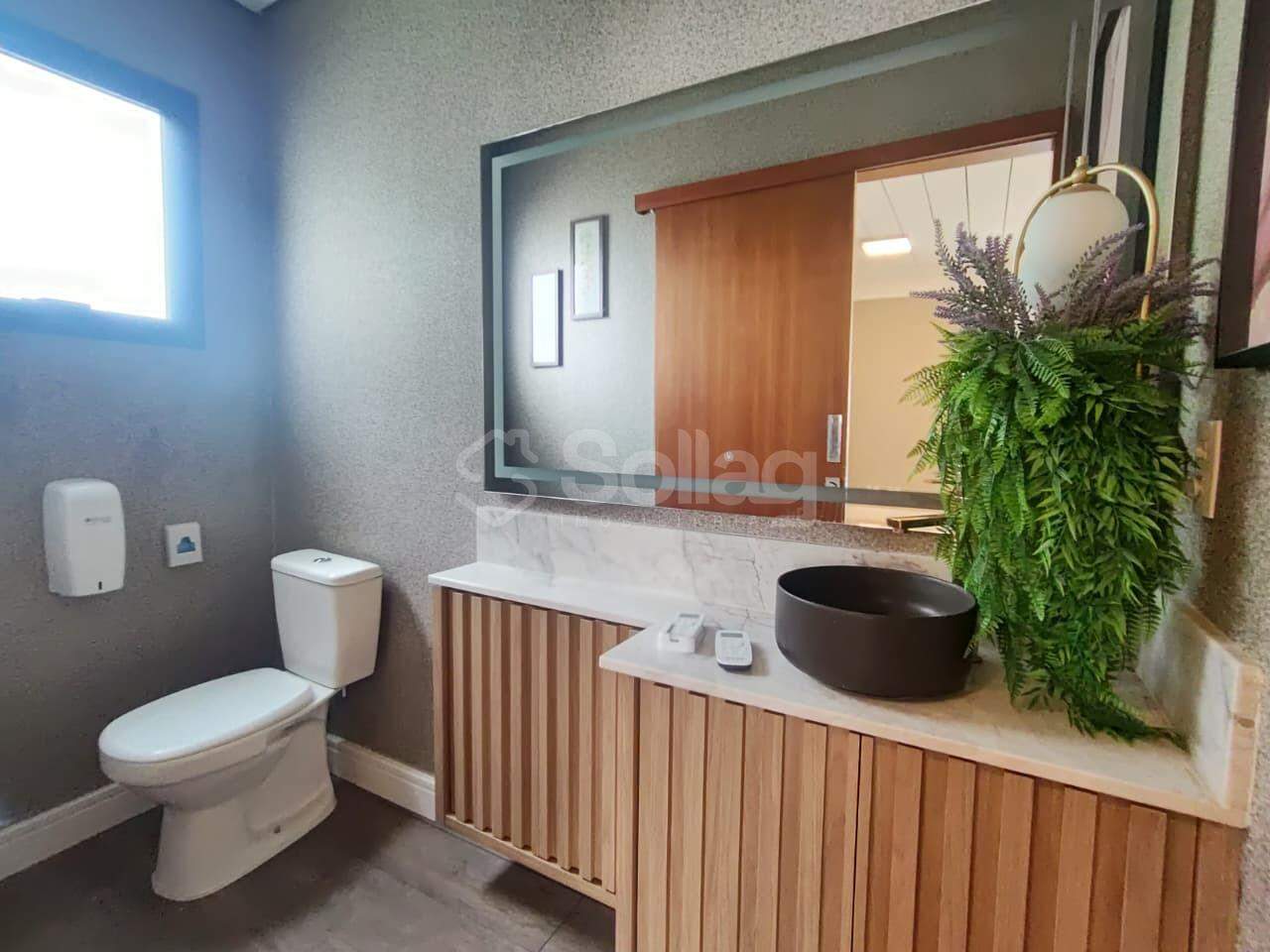 Sala para aluguel no Centro: 