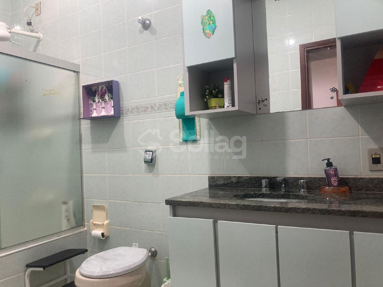 Casa em condomínio à venda no Condomínio Estância Marambaia: