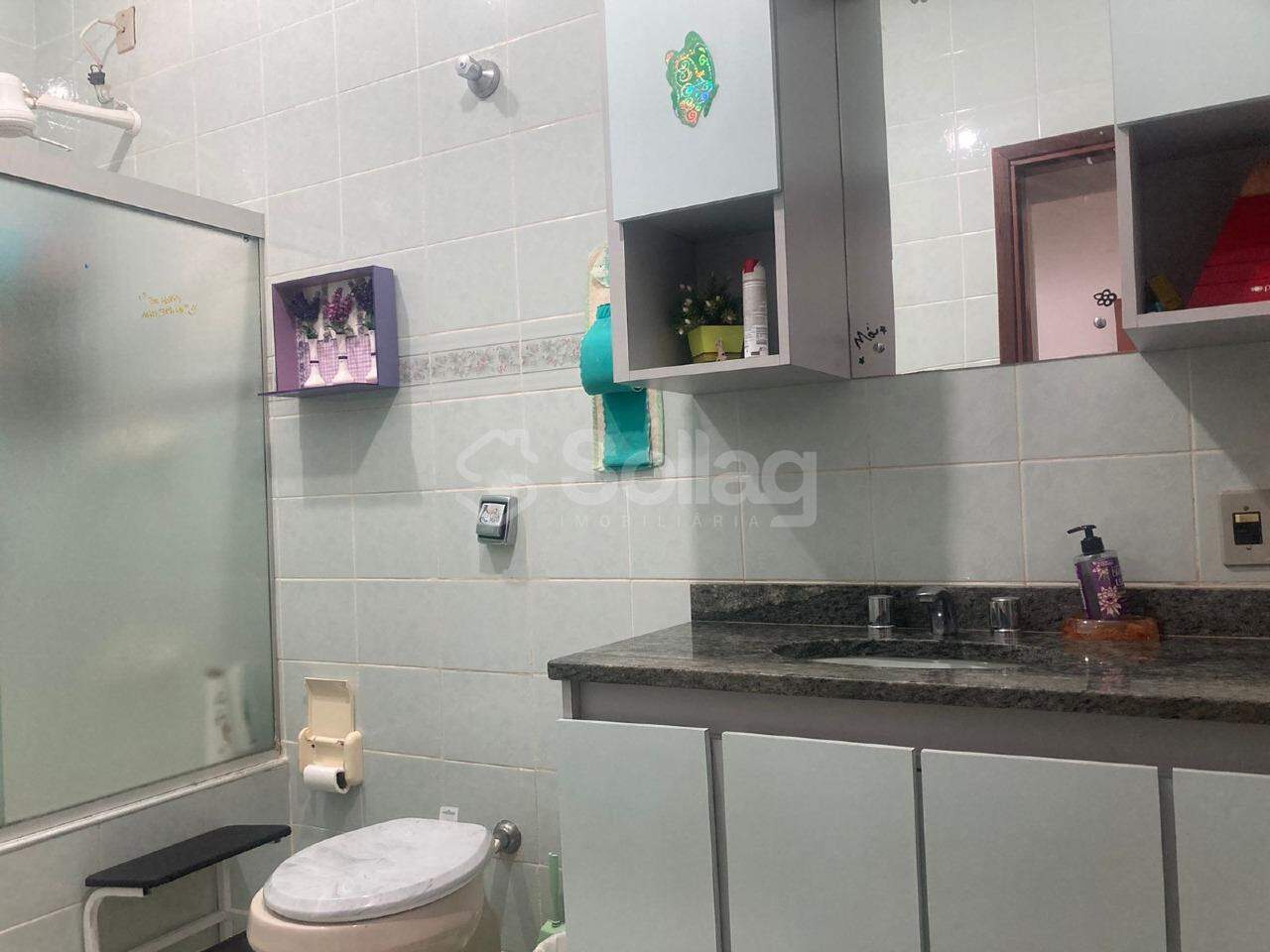 Casa em condomínio para aluguel no Condomínio Estância Marambaia: 