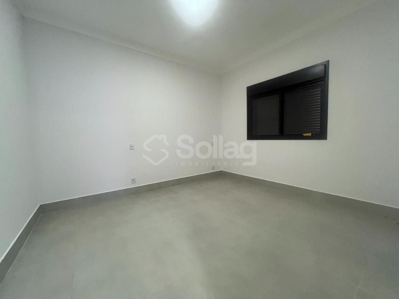 Casa à venda no Jardim das Videiras: 