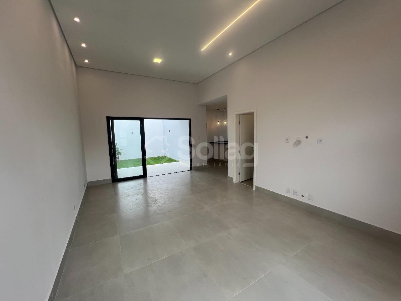 Casa à venda no Jardim das Videiras: 