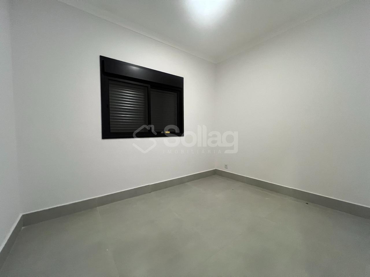 Casa à venda no Jardim das Videiras: 