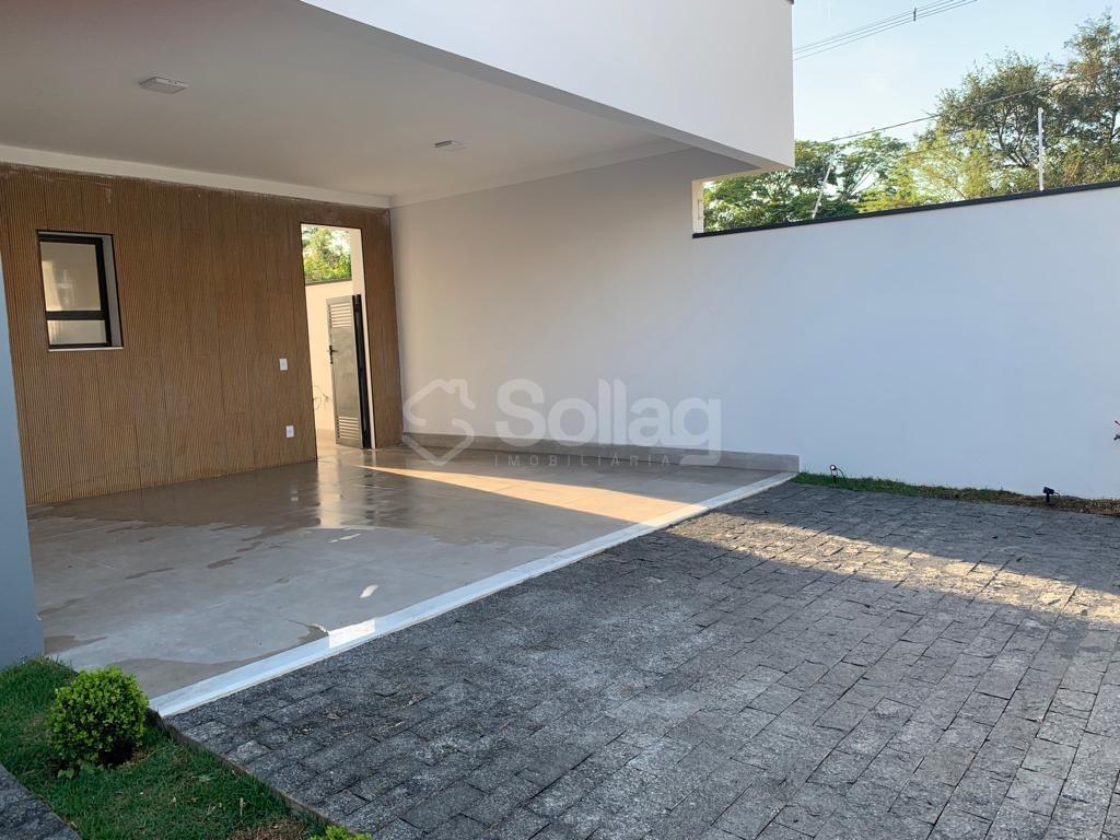 Casa à venda no Jardim das Videiras: 