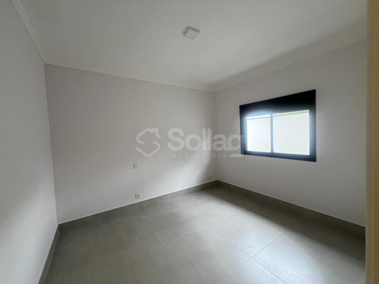 Casa à venda no Jardim das Videiras: 