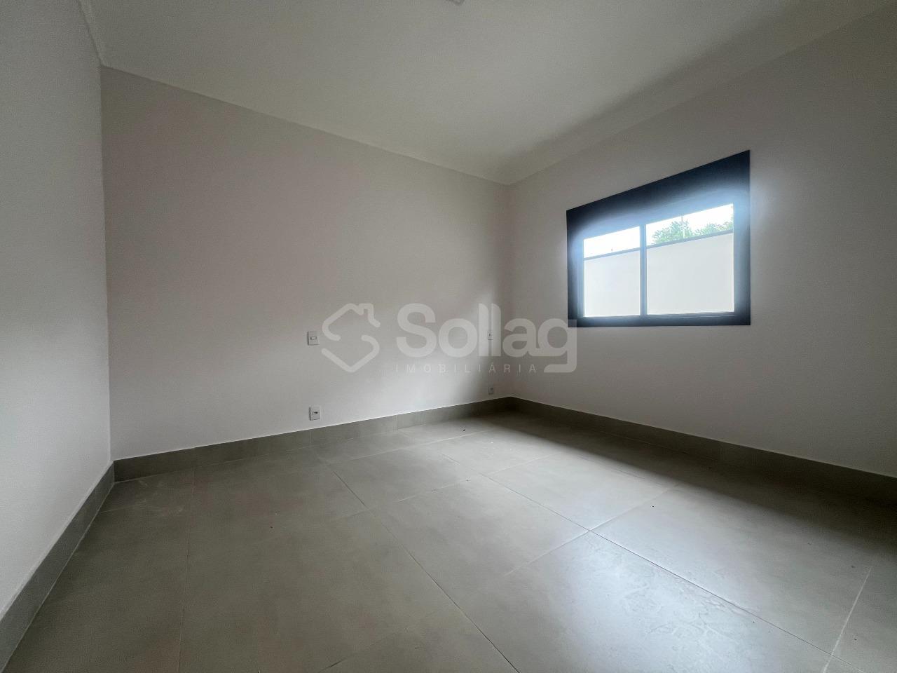 Casa à venda no Jardim das Videiras: 