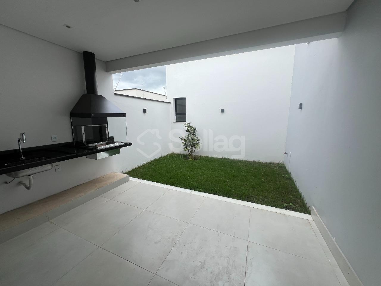 Casa à venda no Jardim das Videiras: 