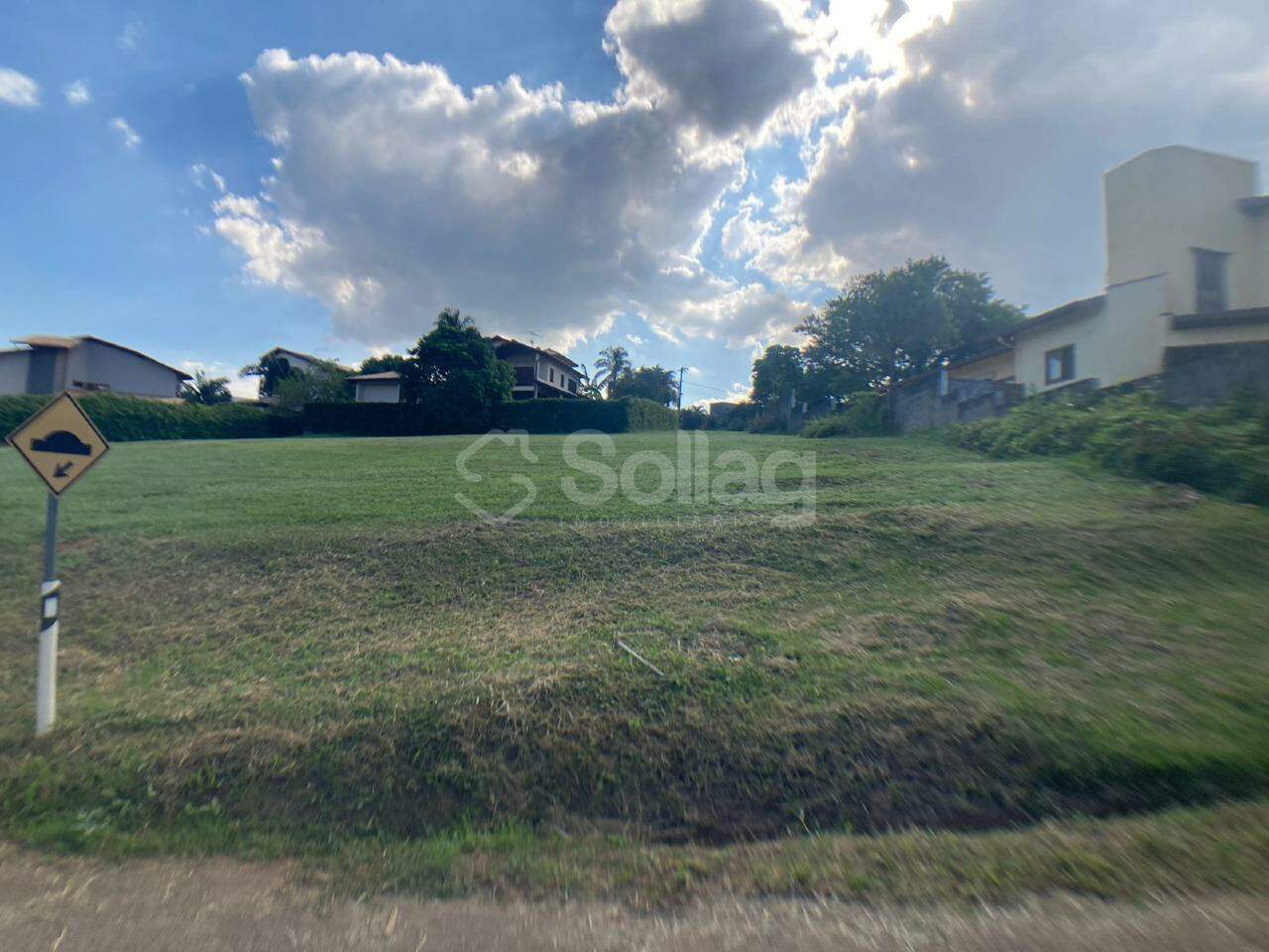 Terreno em condomínio à venda no Condomínio Terras de Santa Teresa: 