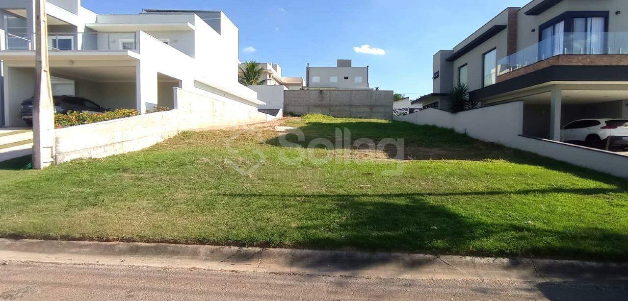 Terreno em condomínio à venda no Santa Isabel: