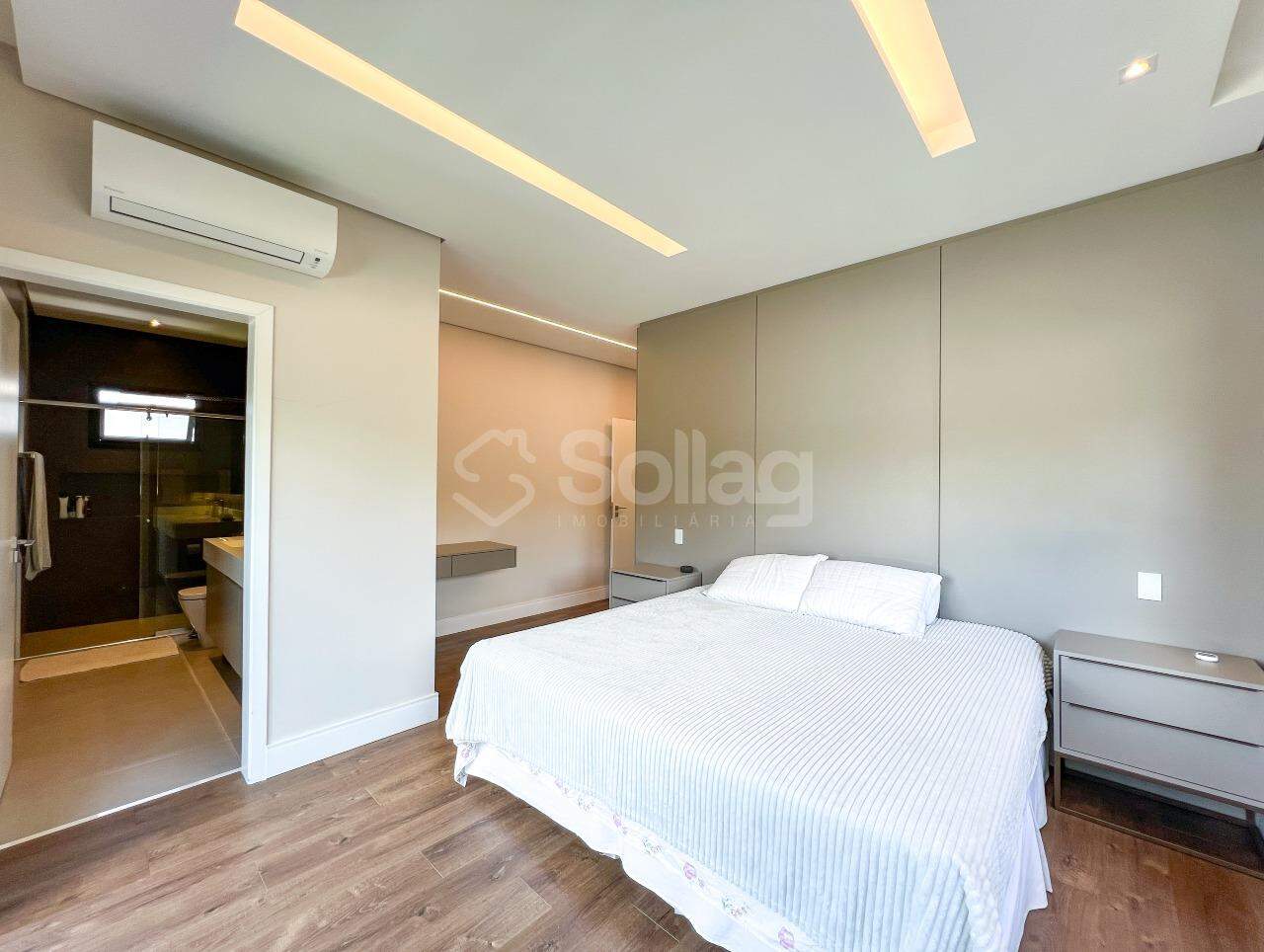 Casa em condomínio à venda no Pinheiro: 