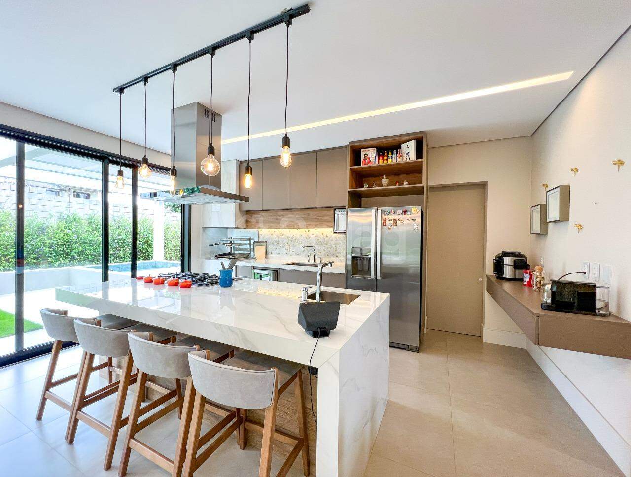 Casa em condomínio à venda no Pinheiro: 