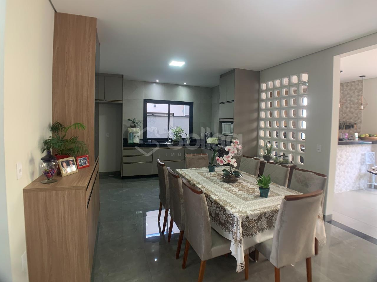 Casa em condomínio à venda no Condomínio Villa do Sol: 