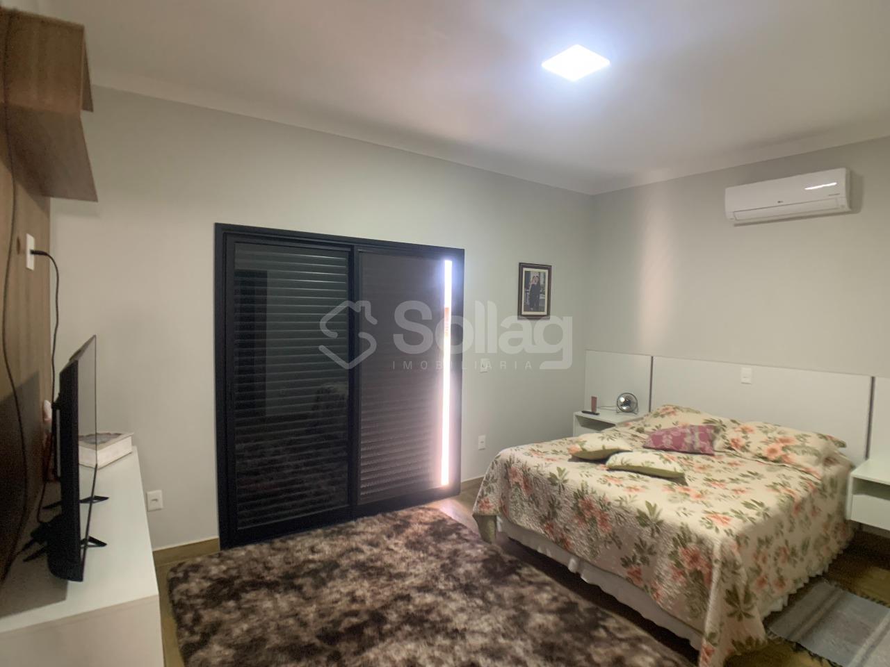 Casa em condomínio à venda no Condomínio Villa do Sol: 