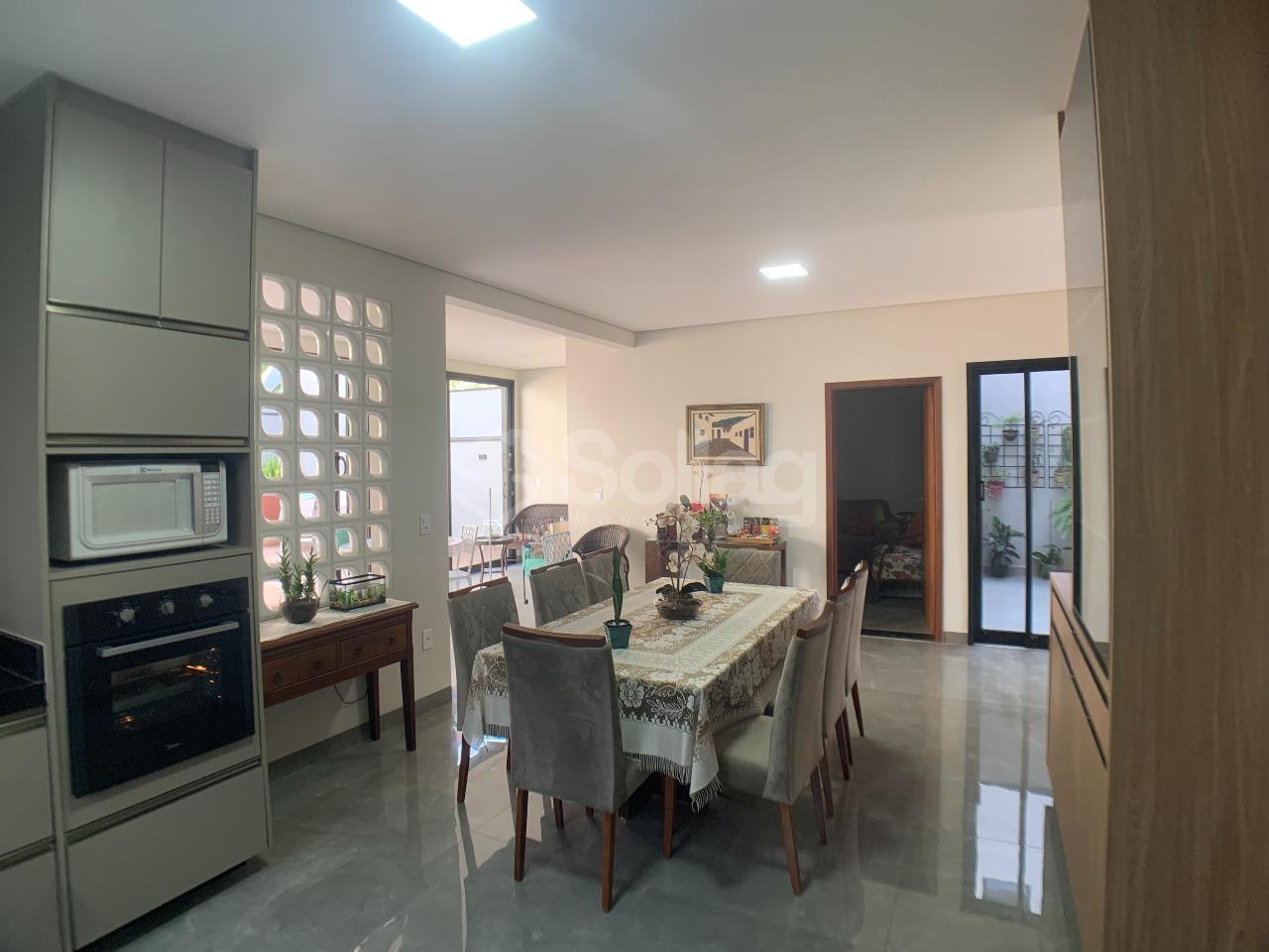 Casa em condomínio à venda no Condomínio Villa do Sol: 