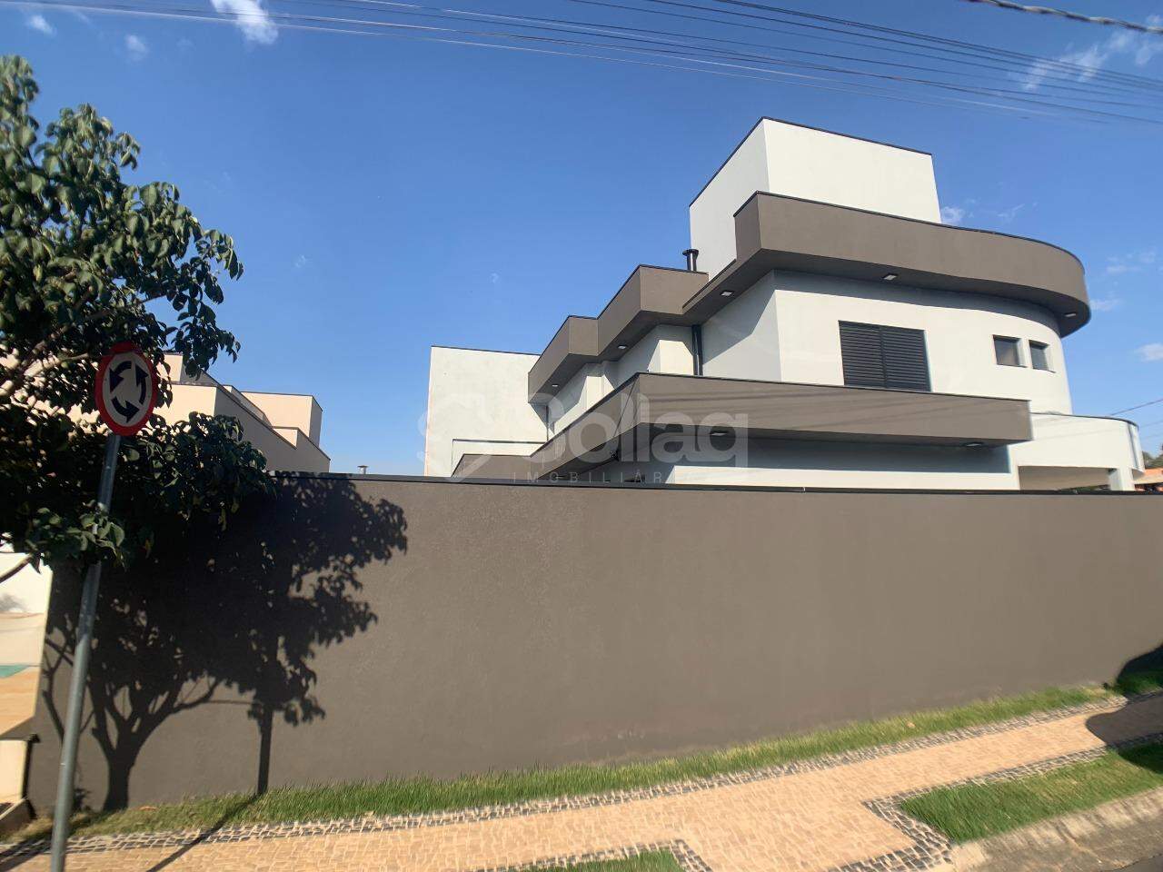 Casa em condomínio à venda no Condomínio Villa do Sol: 