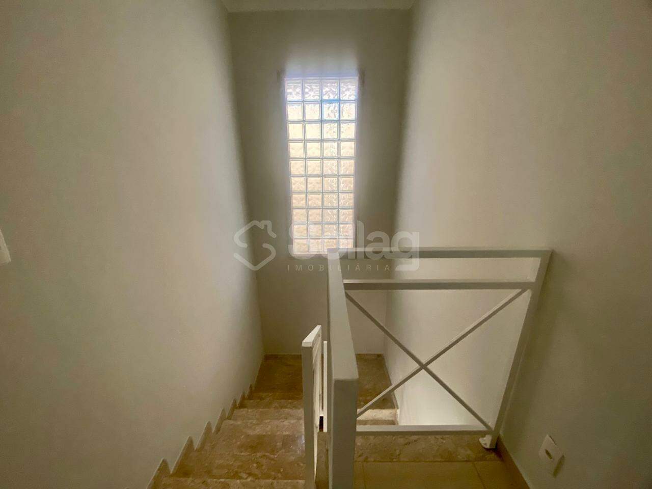 Casa em condomínio para aluguel no Pinheirinho: